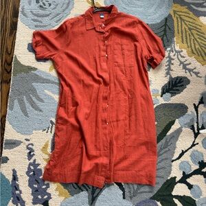 Women’s Short-Sleeve Button-Up Shirt Dress in Rust